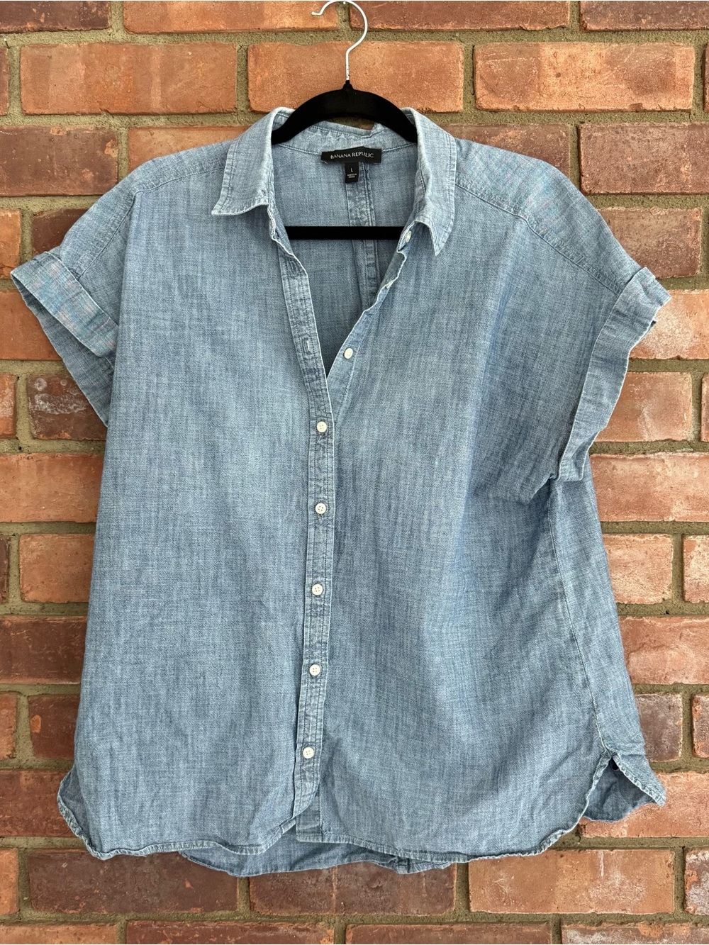 Banana Republic Chambray Short-Sleeve Shirt